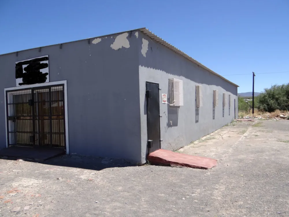 Commercial Building for sale in Newlands, Beaufort West - 1KK1647794 Commercial Building for sale in Newlands, Beaufort West - 1KK1647794