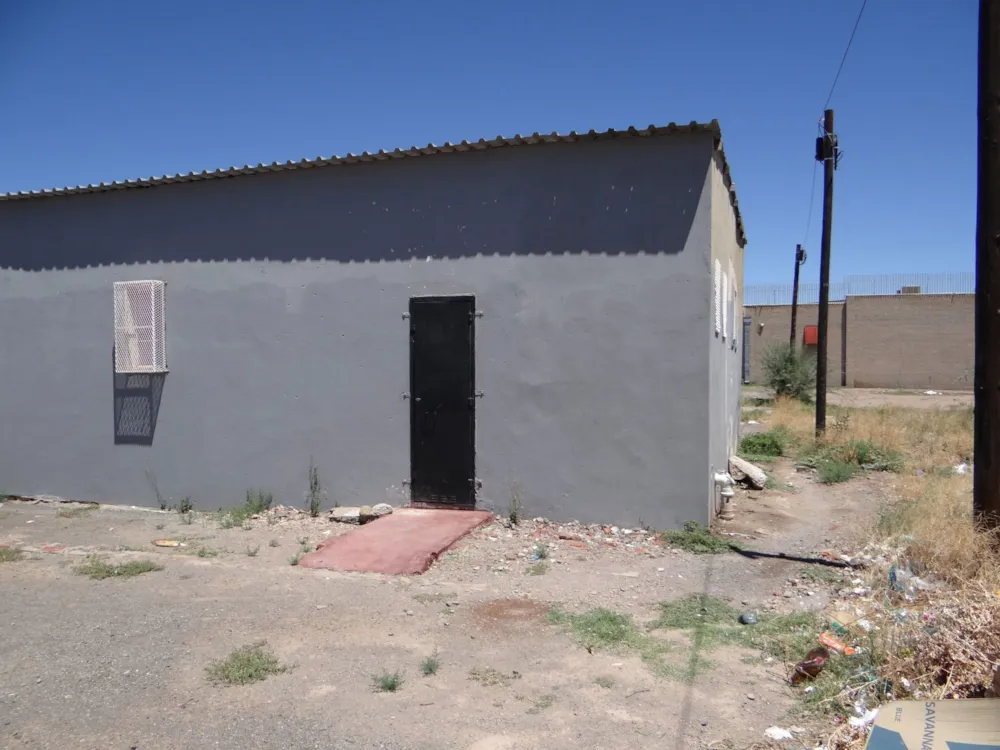 Commercial Building for sale in Newlands, Beaufort West - 1KK1647794 Commercial Building for sale in Newlands, Beaufort West - 1KK1647794