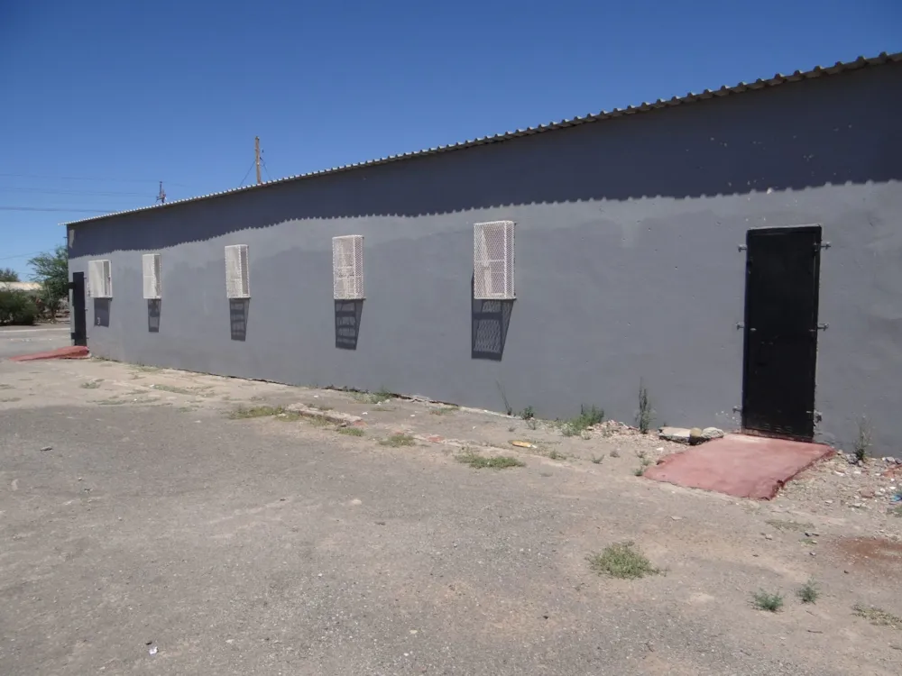 Commercial Building for sale in Newlands, Beaufort West - 1KK1647794 Commercial Building for sale in Newlands, Beaufort West - 1KK1647794