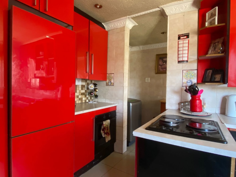 House sold in Sebokeng Zone 10 - 1VT1648170 House sold in Sebokeng Zone 10 - 1VT1648170