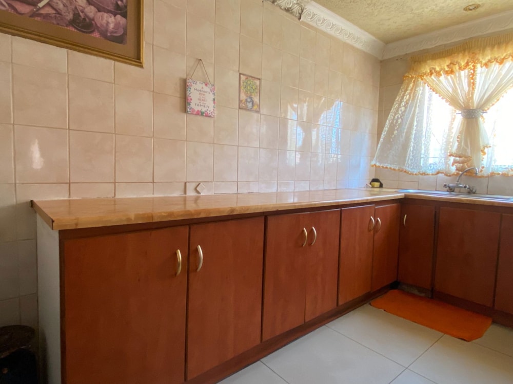 House sold in Sebokeng Zone 10 - 1VT1648170 House sold in Sebokeng Zone 10 - 1VT1648170