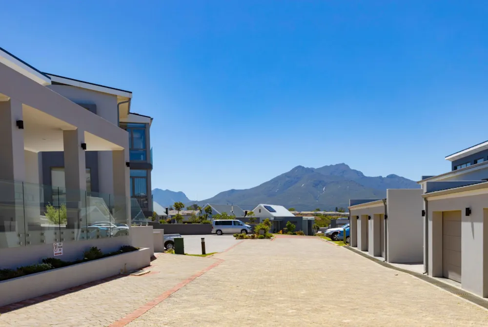 Retirement apartment let in Welgelegen Estate - GEO1741563