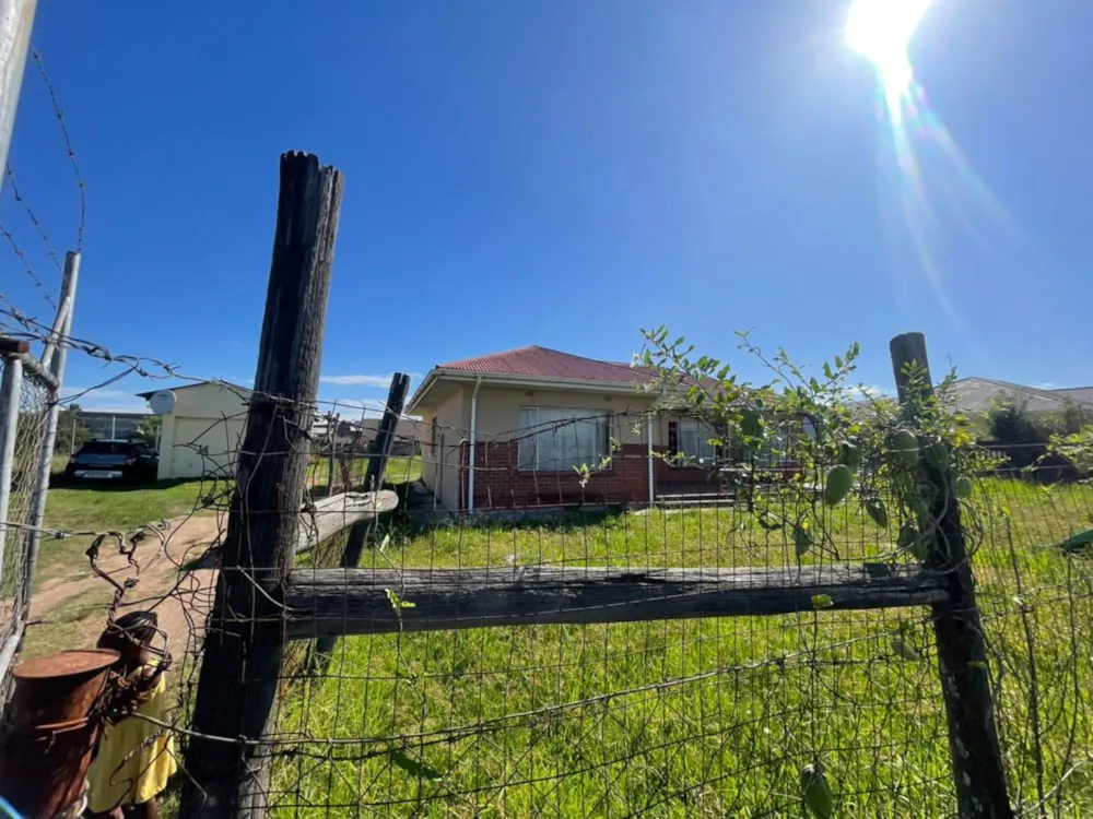 House for sale in Mthatha - 1MH1648244