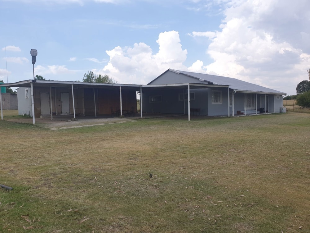 Smallholding for sale in Oranjeville - 1VT1648343