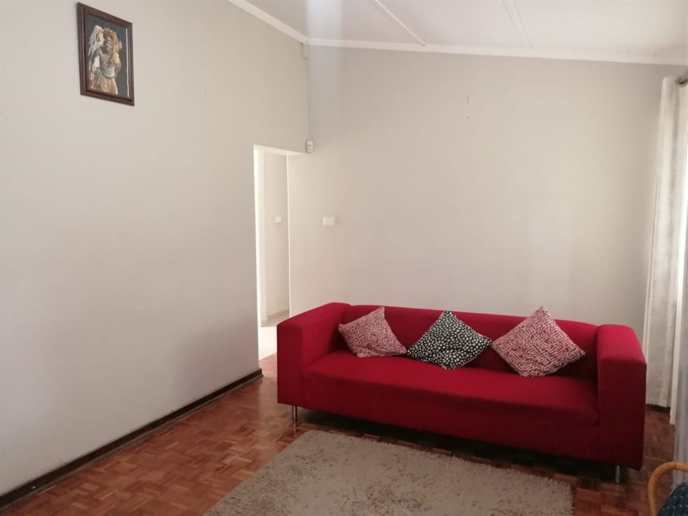 House let in Pinelands, Pinetown - 1WP1693076 House let in Pinelands, Pinetown - 1WP1693076