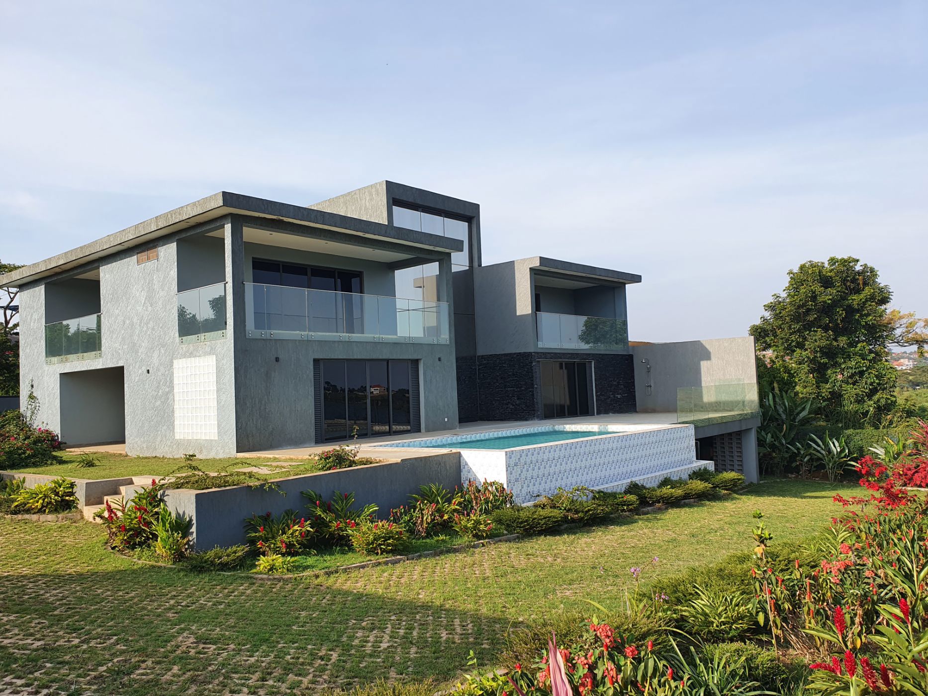 Double-storey house for sale in Kigo, Uganda - 3UG1649826