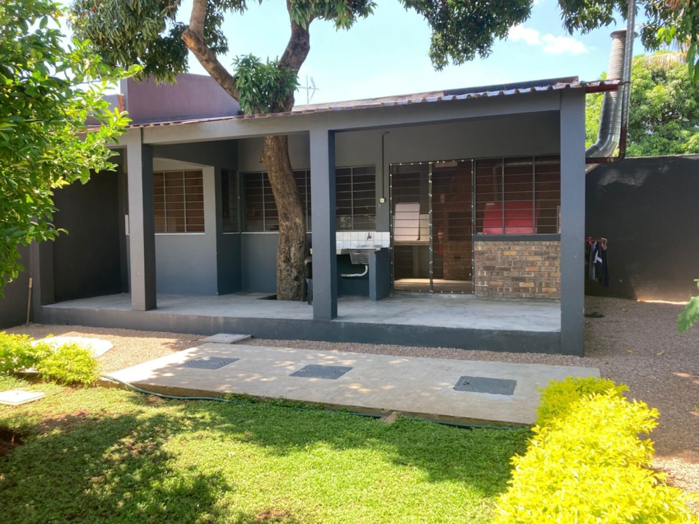 Commercial restaurant for sale in Matola, Mozambique - 3MQ1648723 Commercial restaurant for sale in Matola, Mozambique - 3MQ1648723