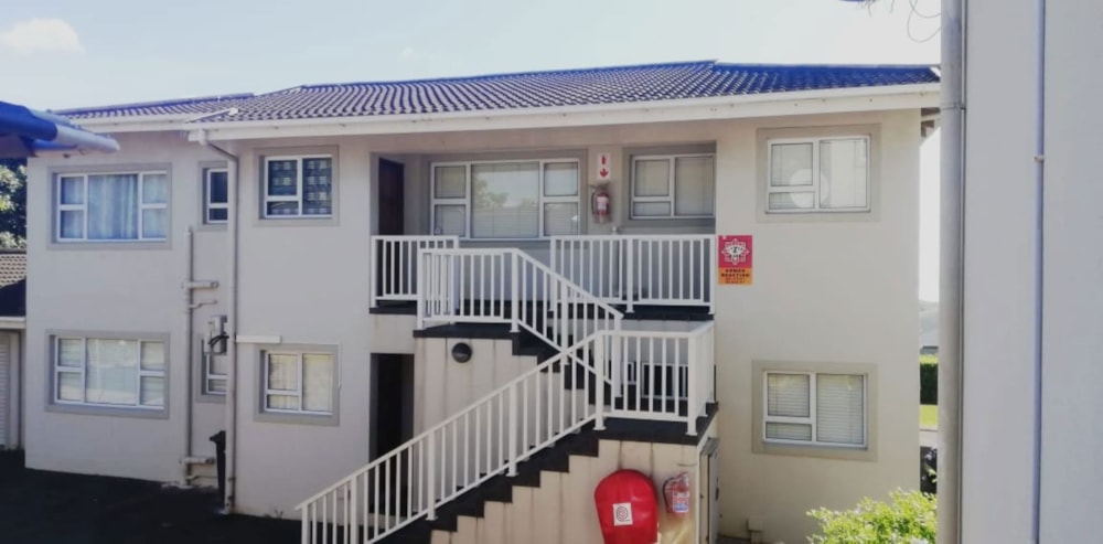 Security complex home to rent in Melville, Port Shepstone - 1PX1644901 Security complex home to rent in Melville, Port Shepstone - 1PX1644901