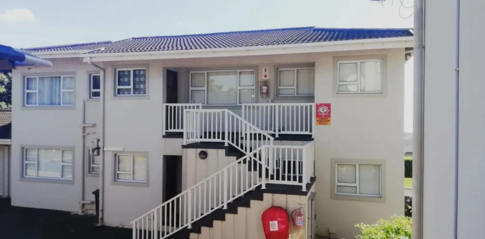 Security complex home let in Melville, Port Shepstone - 1PX1644901 Security complex home let in Melville, Port Shepstone - 1PX1644901