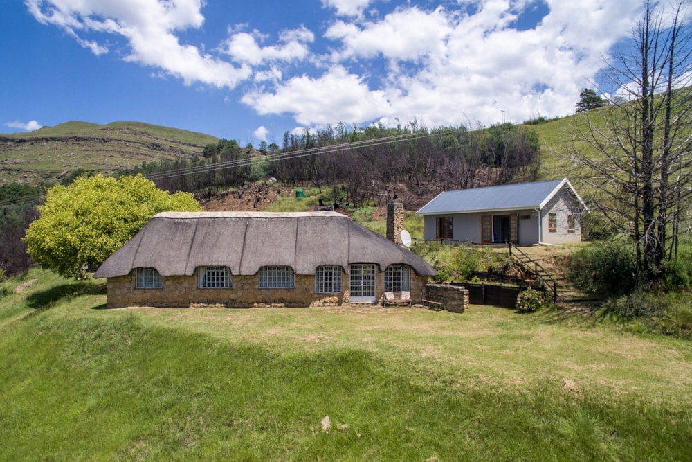 Smallholding sold in Underberg - 1UB1643889