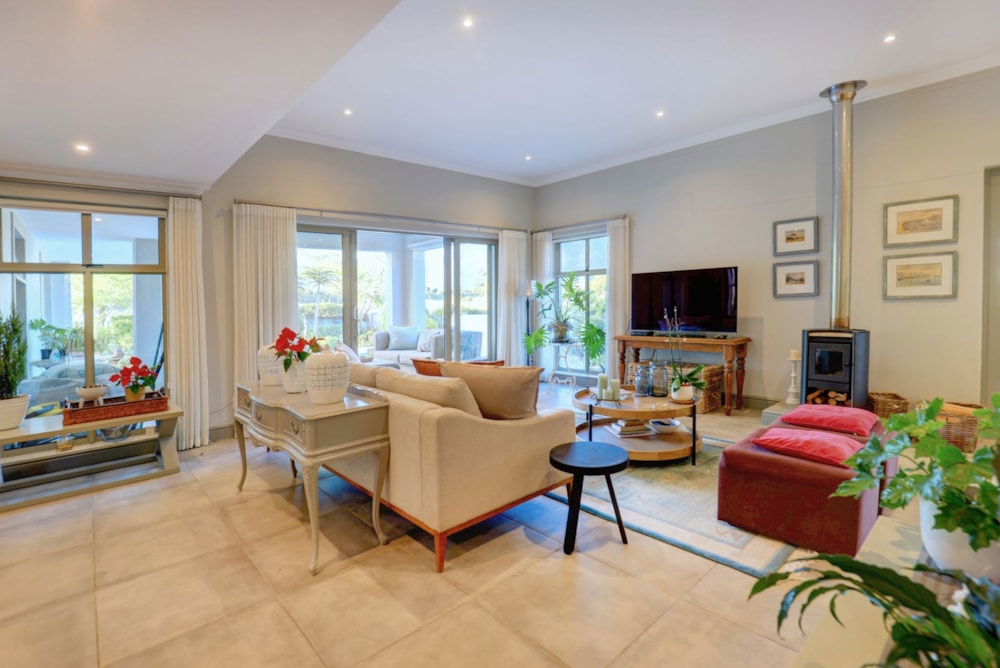 Double-storey house sold in Kingswood Golf Estate - GEO1694017 Double-storey house sold in Kingswood Golf Estate - GEO1694017