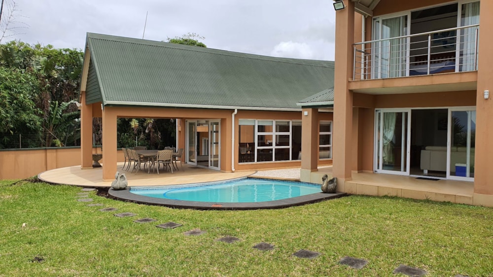 Beachfront villa for sale in Glenmore Beach - 1PD1644960 Beachfront villa for sale in Glenmore Beach - 1PD1644960