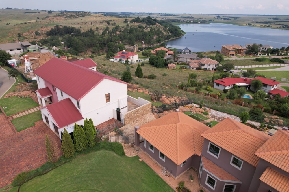 Security estate home for sale in Aquavista Mountain Estate - PRN1646198