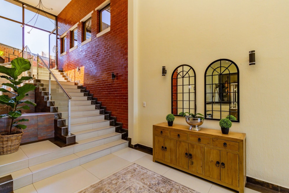 Security estate home for sale in Xanadu - 1HR1645526