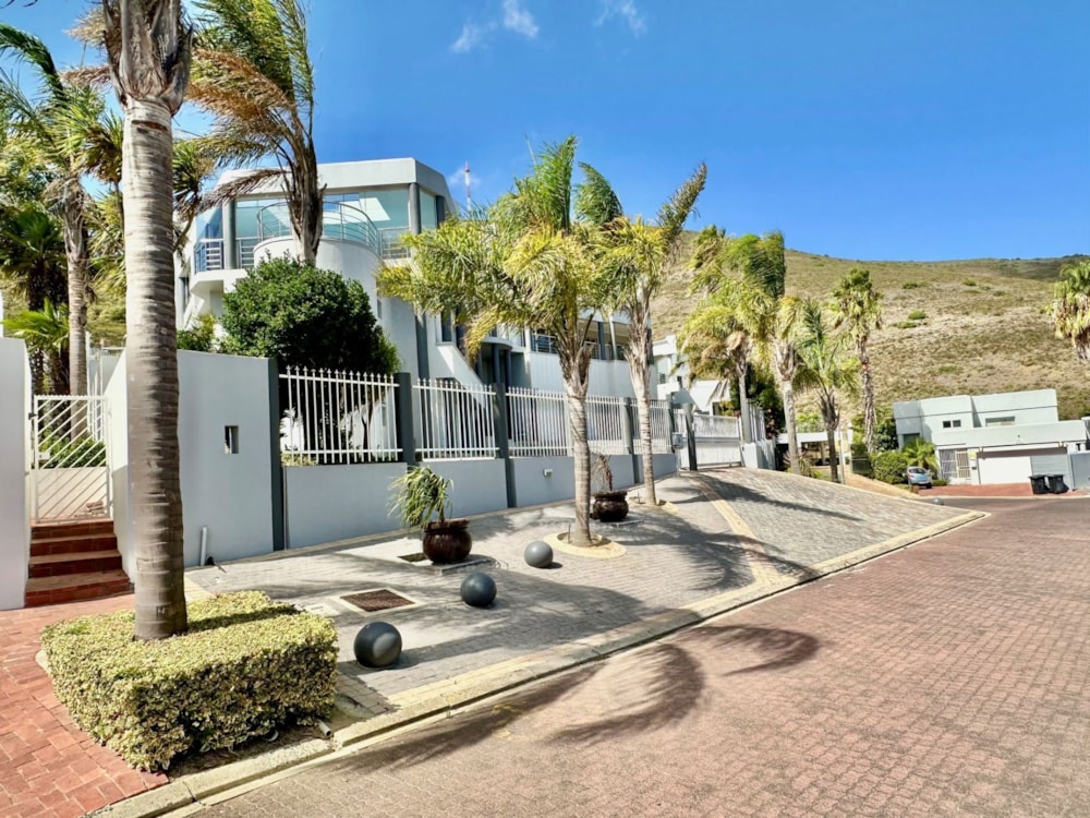 Multi-storey house sold in Plattekloof - 1PLA1646784 Multi-storey house sold in Plattekloof - 1PLA1646784