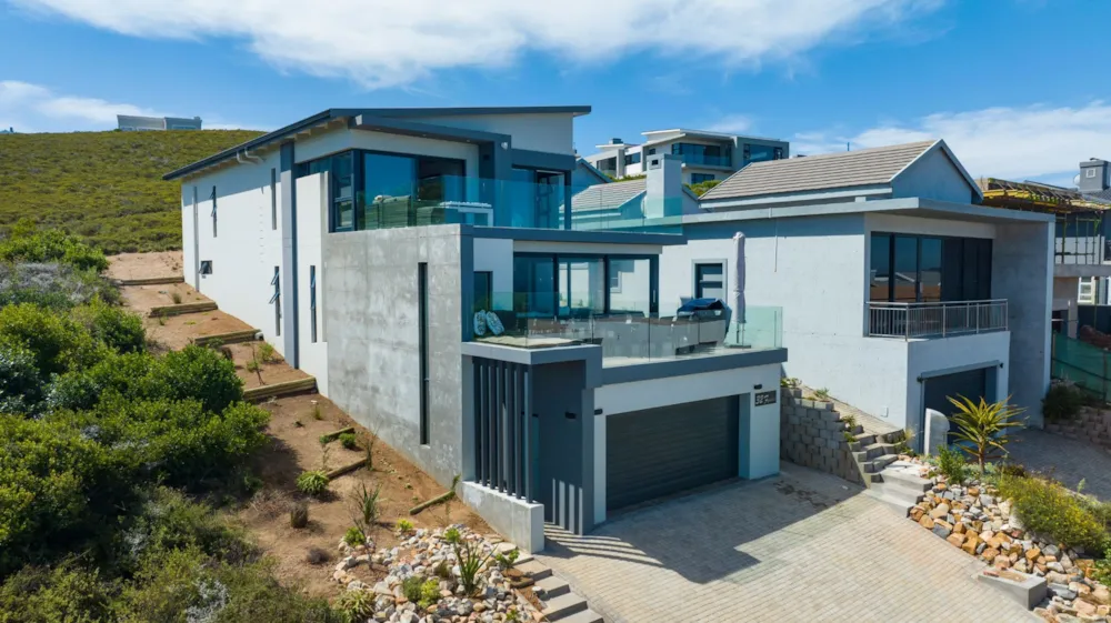 Double-storey house for sale in Pinnacle Point Golf Estate - 1MB1648367 Double-storey house for sale in Pinnacle Point Golf Estate - 1MB1648367