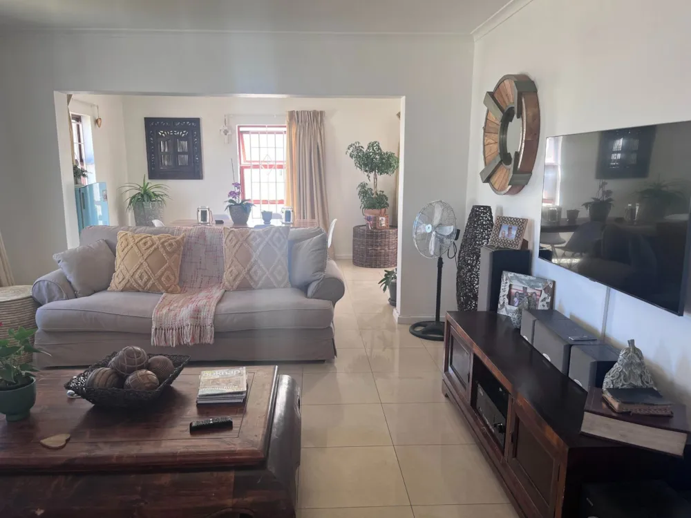 House let in Yzerfontein - LA1742979 House let in Yzerfontein - LA1742979