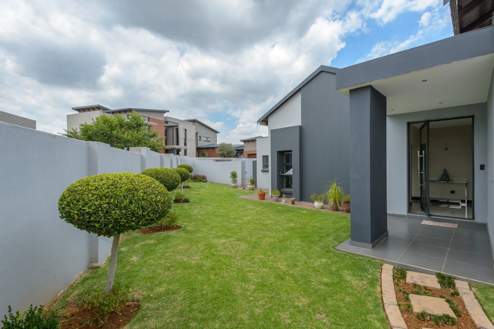 House for sale in Copperleaf - 1CU1706900