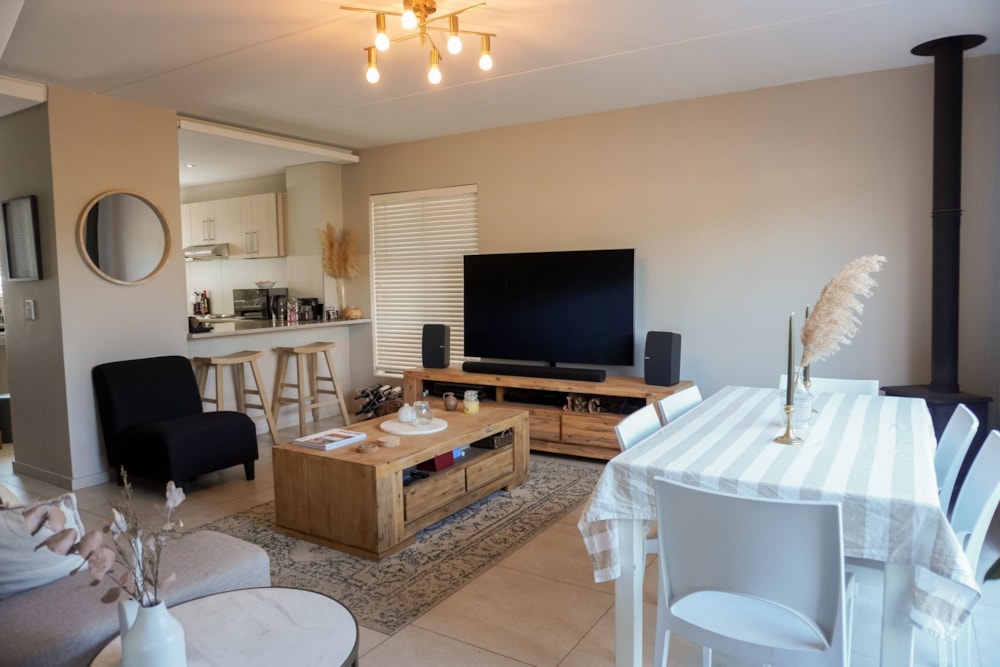 House let in Uitzicht, Durbanville - NSL1700204 House let in Uitzicht, Durbanville - NSL1700204