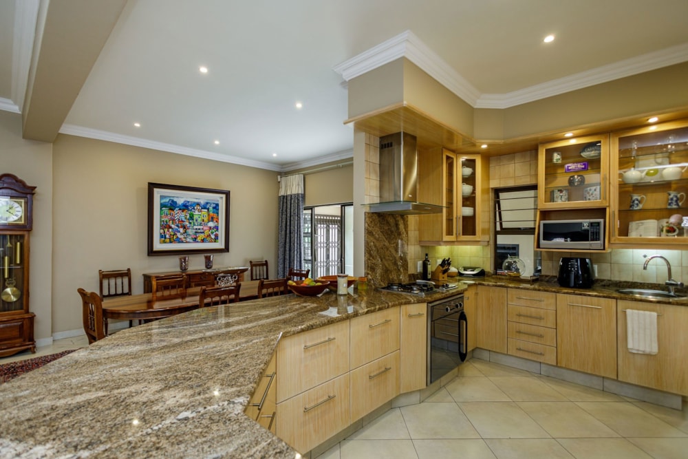 House for sale in Northcliff, Johannesburg - RAN1740290