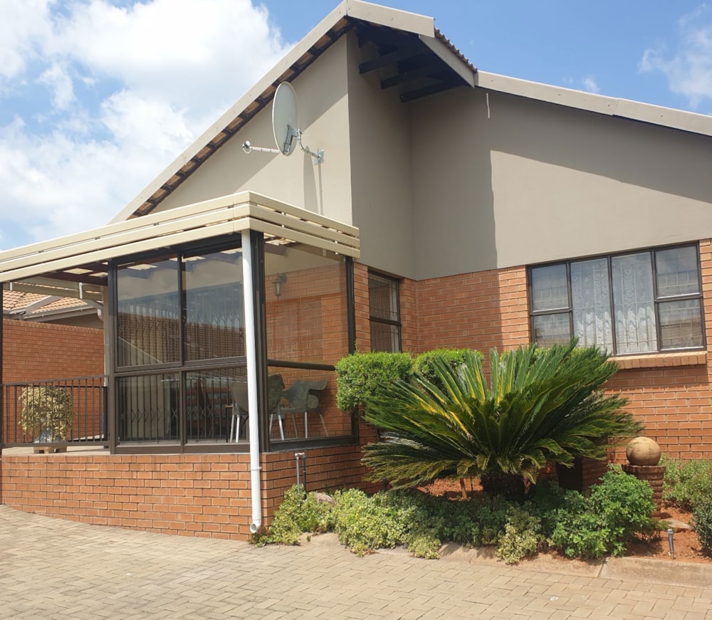 Townhouse sold in Spitskop - 1BX1648748 Townhouse sold in Spitskop - 1BX1648748