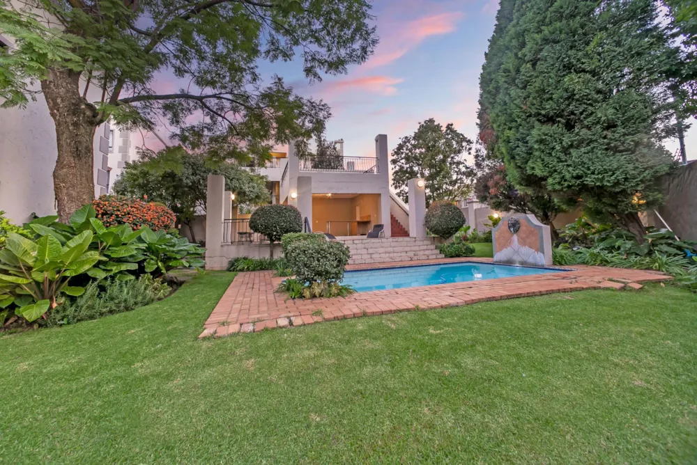 Apartment for sale in Waverley, Johannesburg - HP1755423