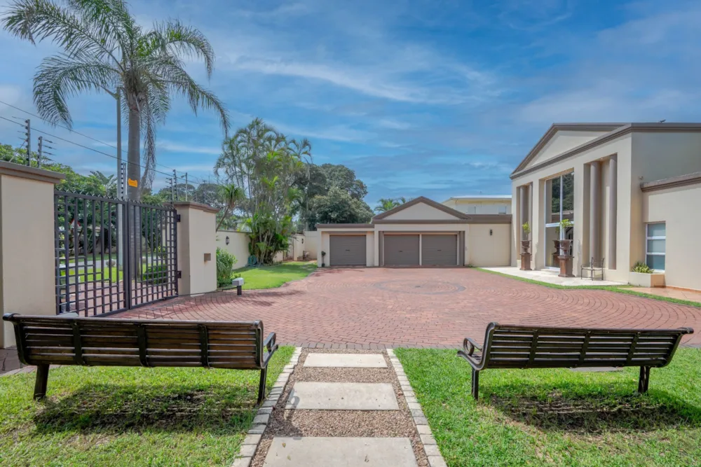 House for sale in uMhlanga Rocks - 1ND1648338 House for sale in uMhlanga Rocks - 1ND1648338