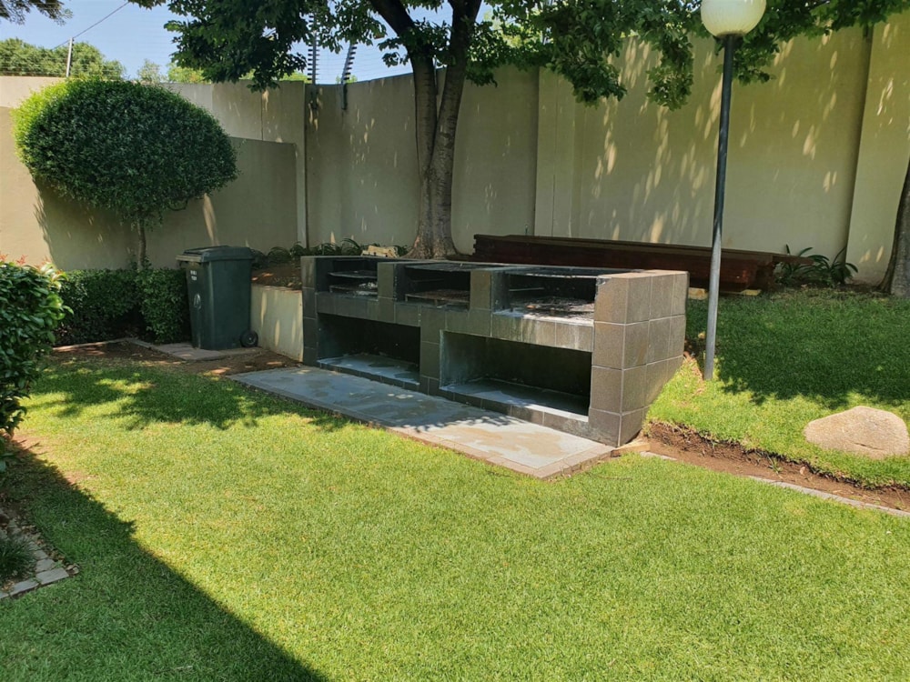 Apartment to rent in Fourways Area - FYL1746832