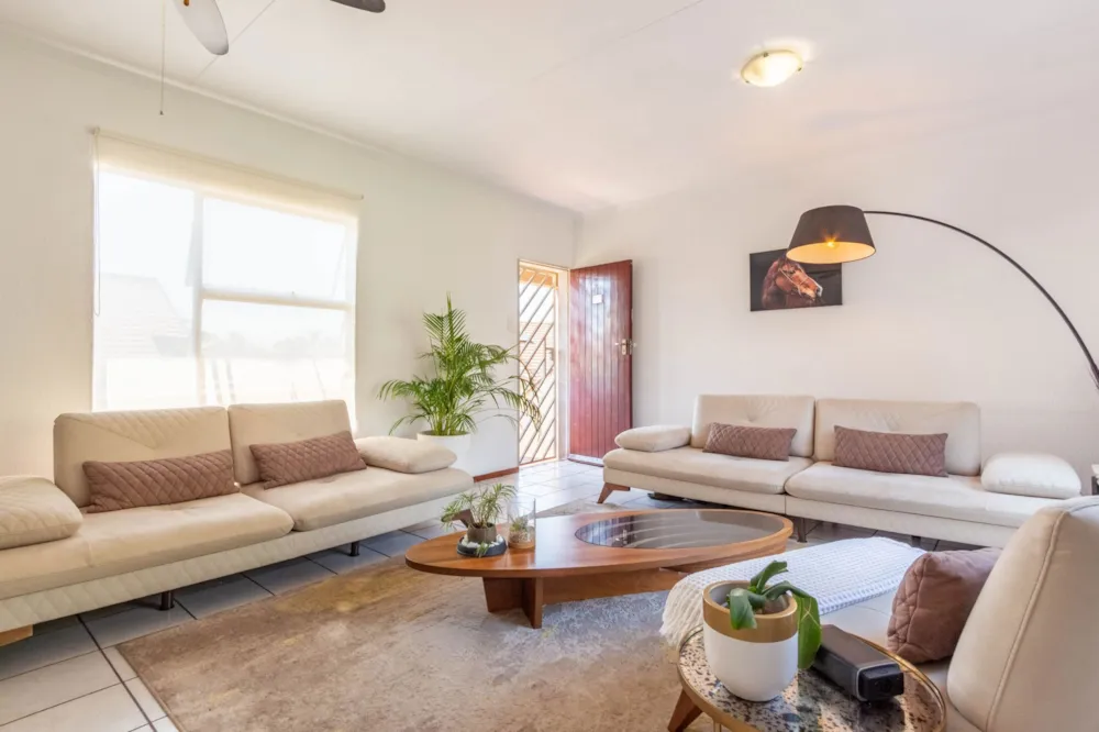 Townhouse let in Pomona - ENL1743806 Townhouse let in Pomona - ENL1743806