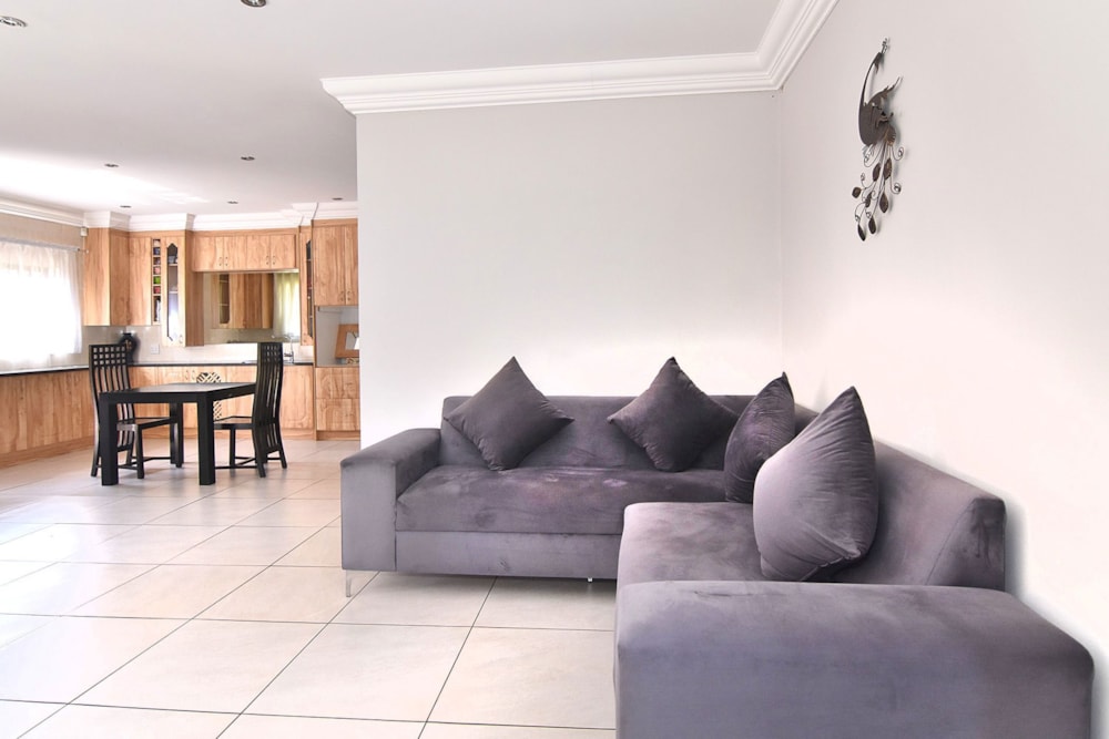 House sold in Country View, Midrand - MR1671733 House sold in Country View, Midrand - MR1671733