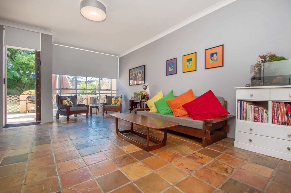 Double-storey apartment sold in Krugersdorp North - 1KR1649574 Double-storey apartment sold in Krugersdorp North - 1KR1649574