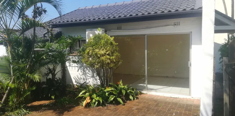 Commercial Building let in Shelly Beach - 1PX1649102 Commercial Building let in Shelly Beach - 1PX1649102