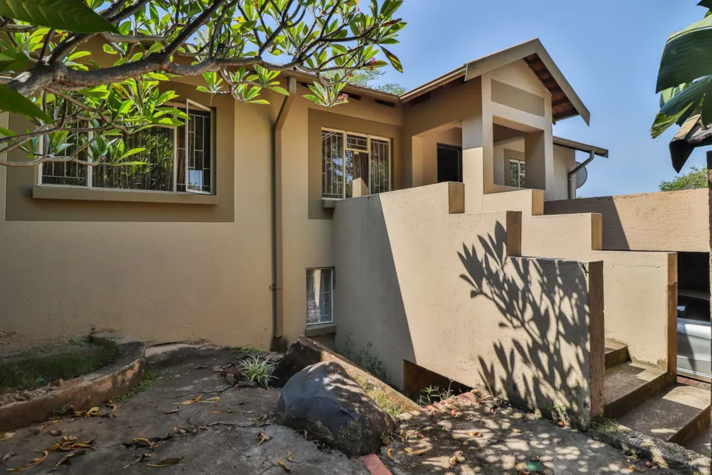 House sold in West Acres - 1NS1636302