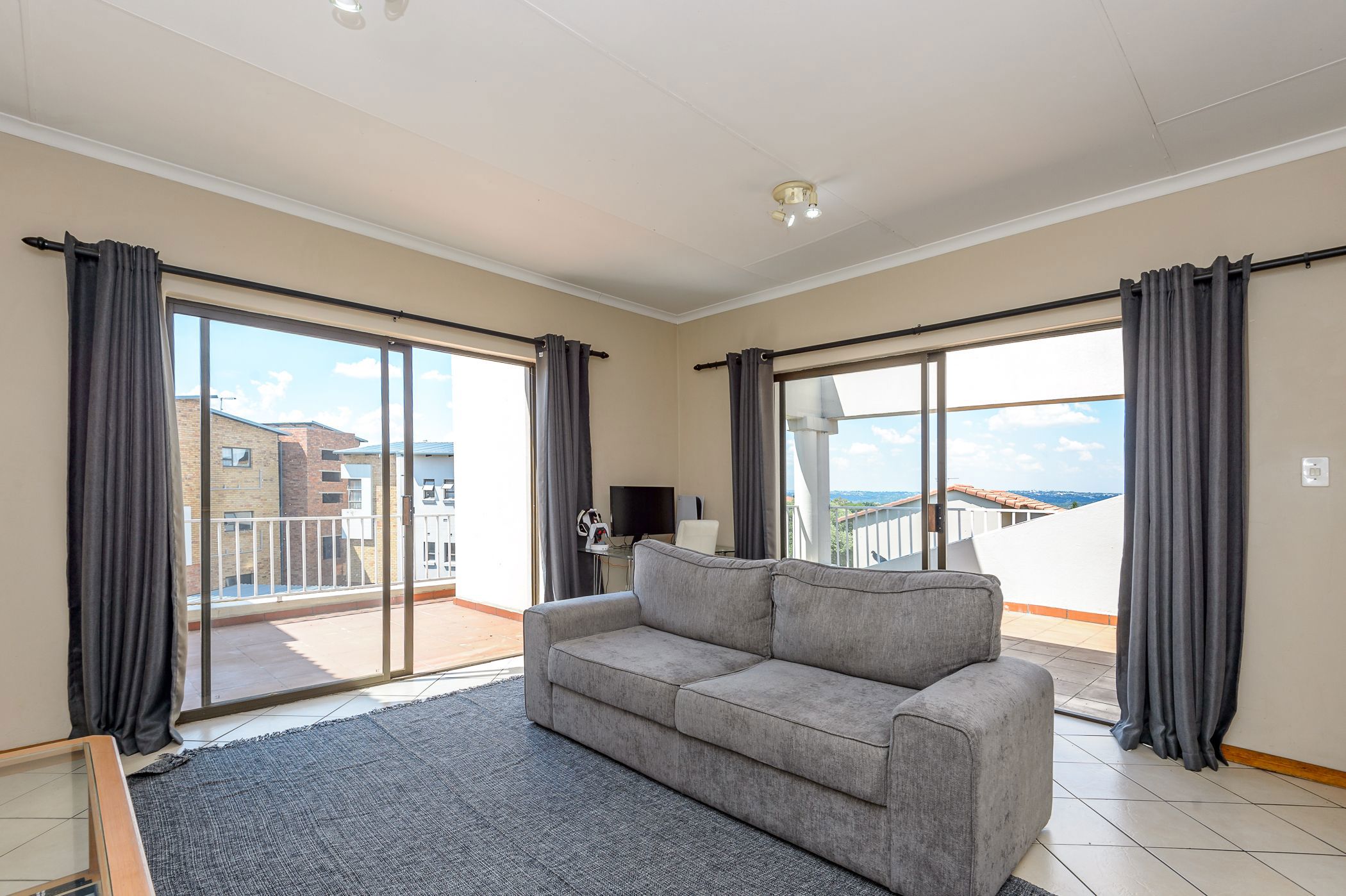 Apartment sold in Northwold - RAN1651077