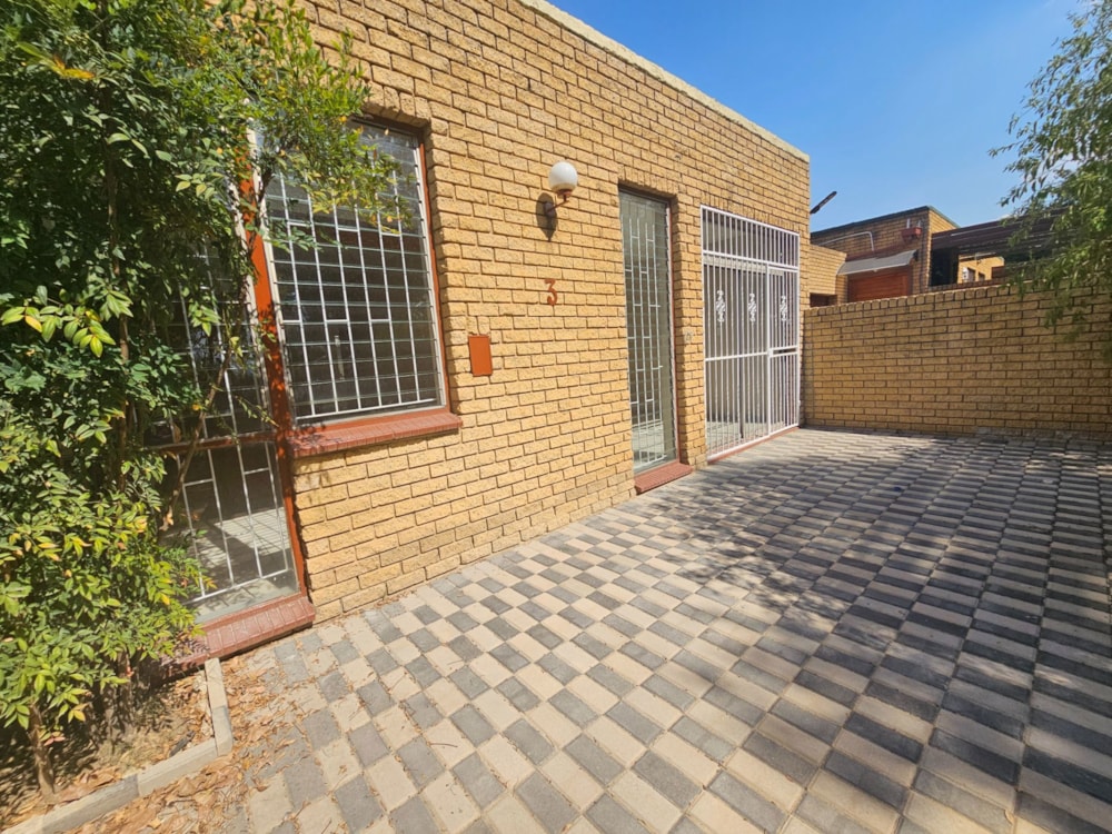 Cluster for sale in Heidelberg, Gauteng - 1SP1702348