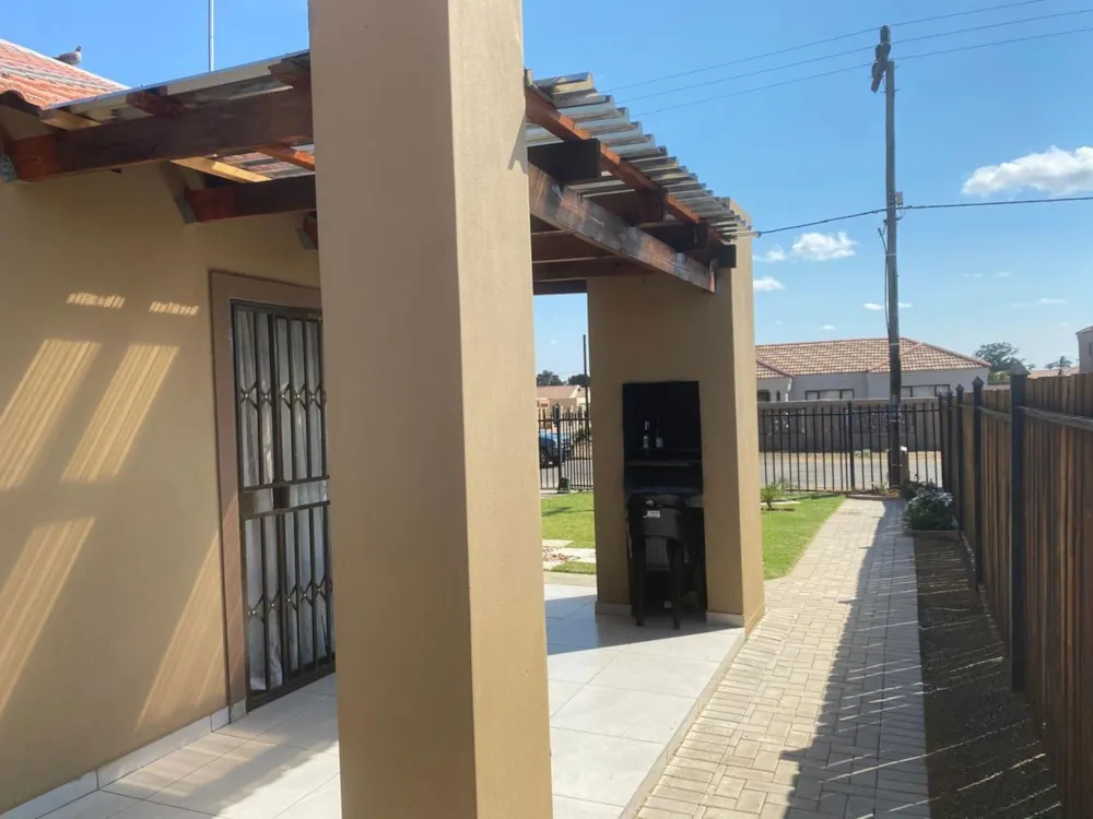 House for sale in Bloemspruit - 1BX1652386 House for sale in Bloemspruit - 1BX1652386