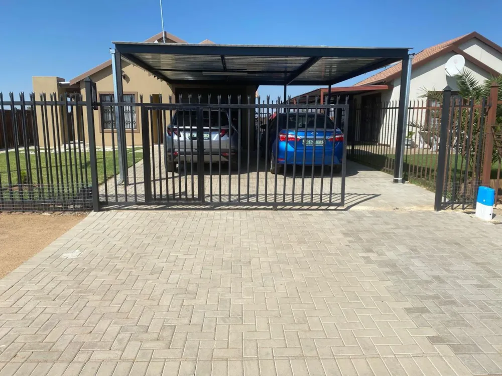 House for sale in Bloemspruit - 1BX1652386 House for sale in Bloemspruit - 1BX1652386