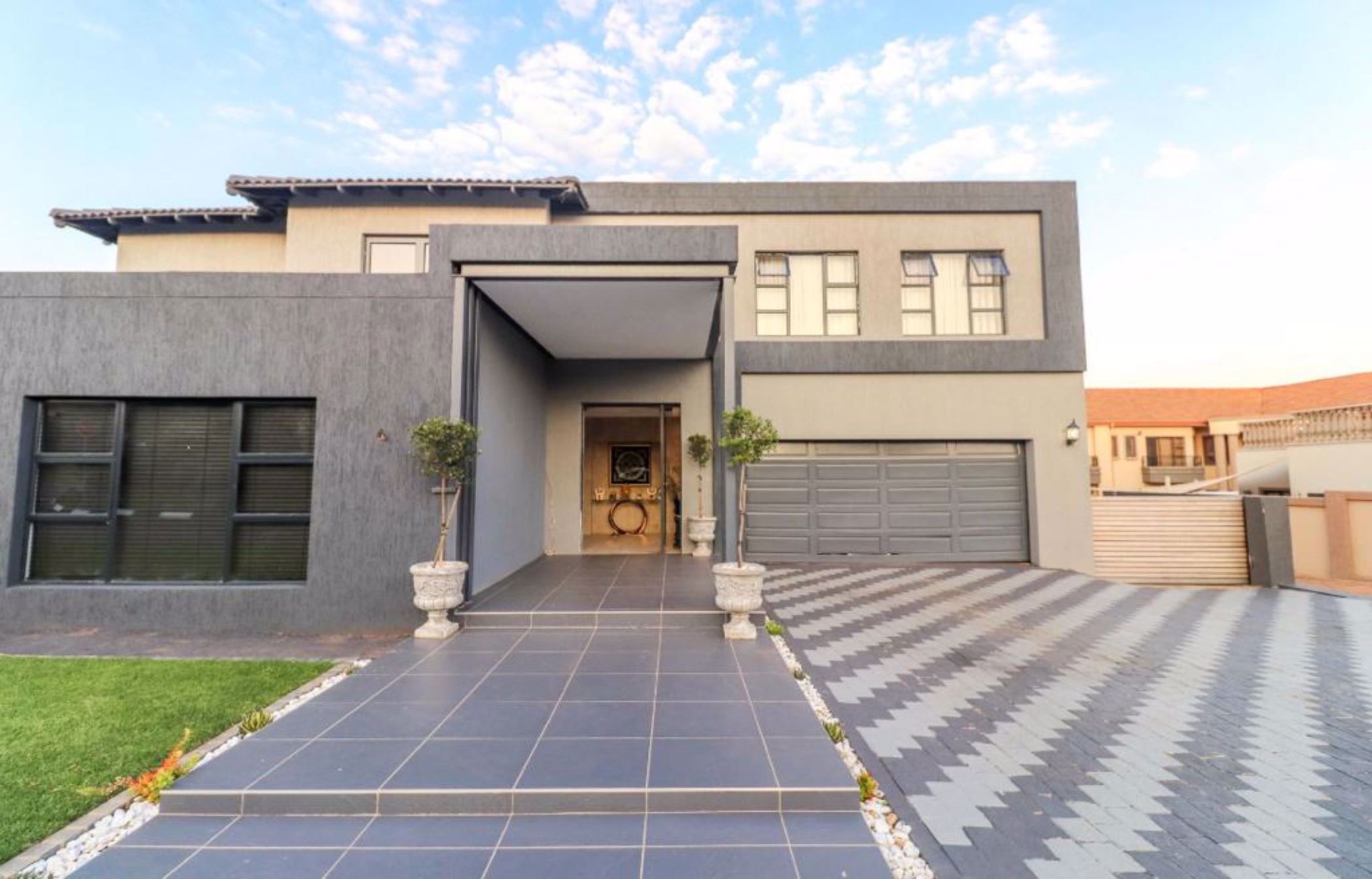 House sold in Aspen Hills - 1GV1678584