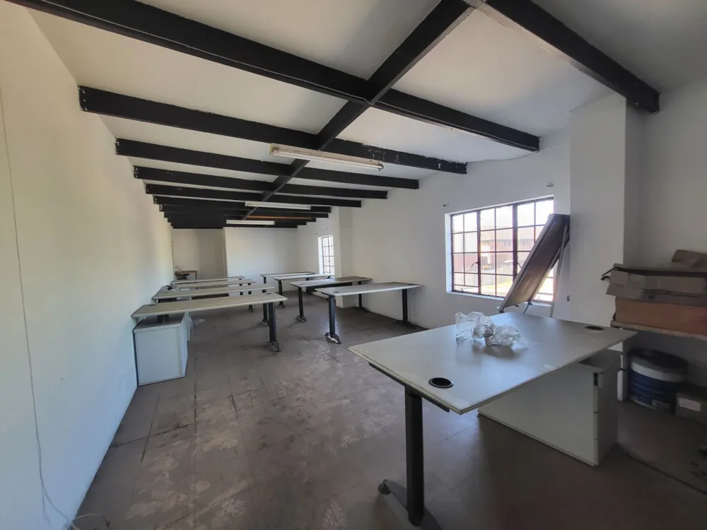 Commercial Building to rent in Alton - 1RY1738120 Commercial Building to rent in Alton - 1RY1738120