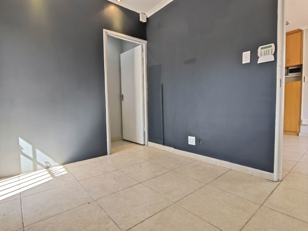 Commercial office let in Panorama, Parow - 1PLA1704313 Commercial office let in Panorama, Parow - 1PLA1704313