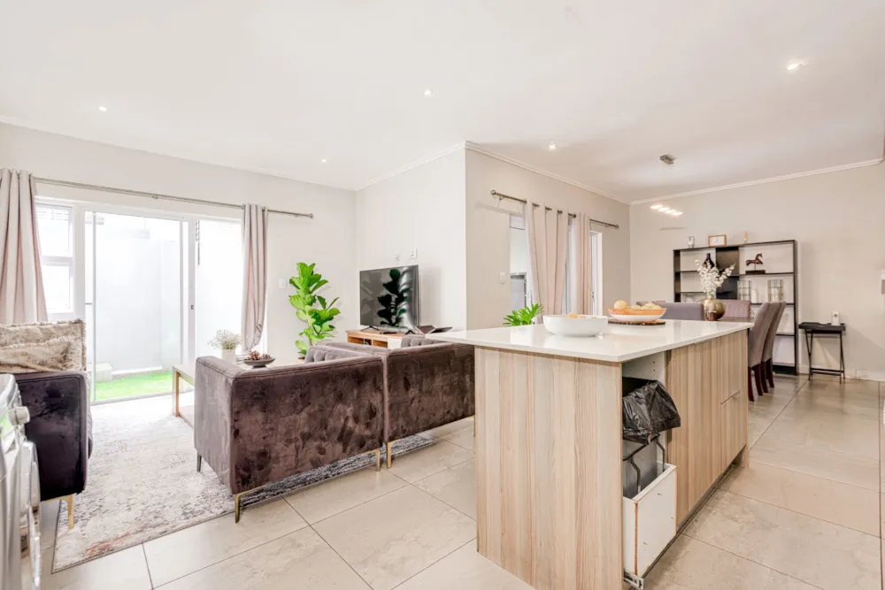 Townhouse for sale in Sandown, Sandton - HP1752623