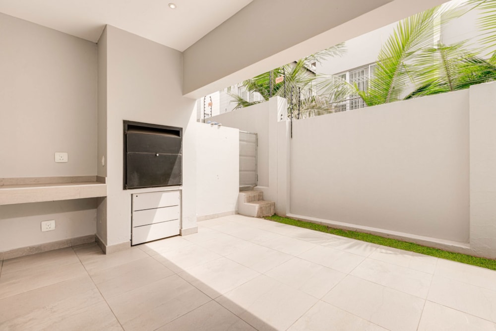 Townhouse for sale in Sandown, Sandton - HP1651632 Townhouse for sale in Sandown, Sandton - HP1651632