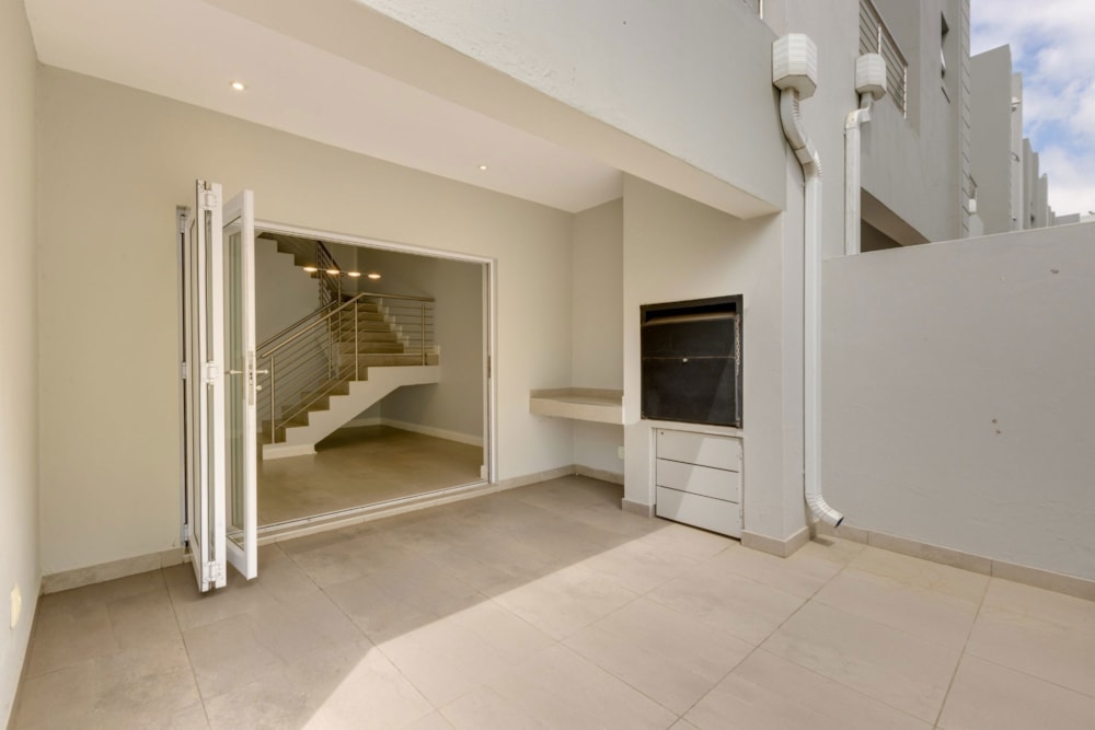 Townhouse for sale in Sandown, Sandton - HP1651632 Townhouse for sale in Sandown, Sandton - HP1651632