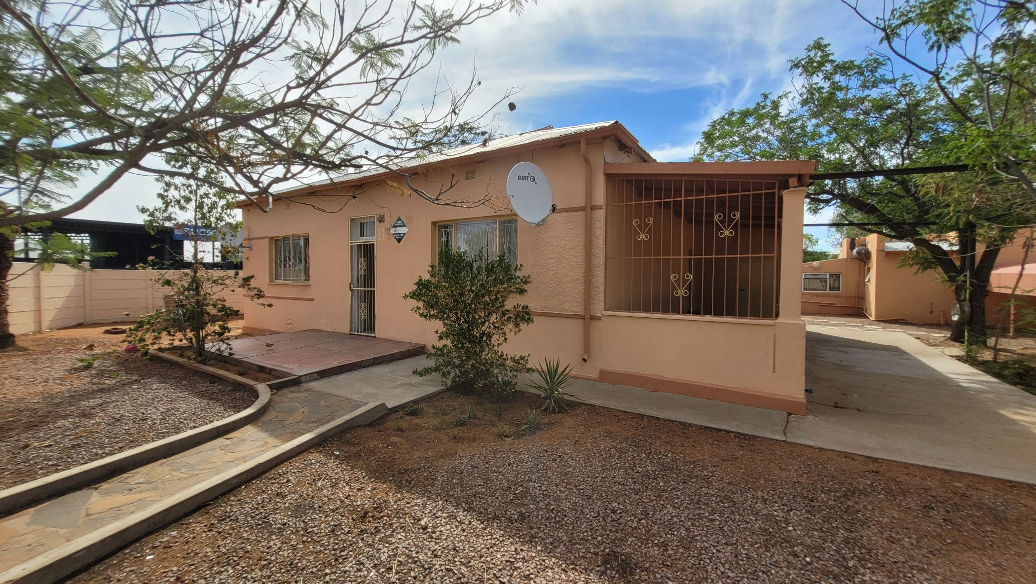 Residential complex for sale in Die Rand - 1NA1651004