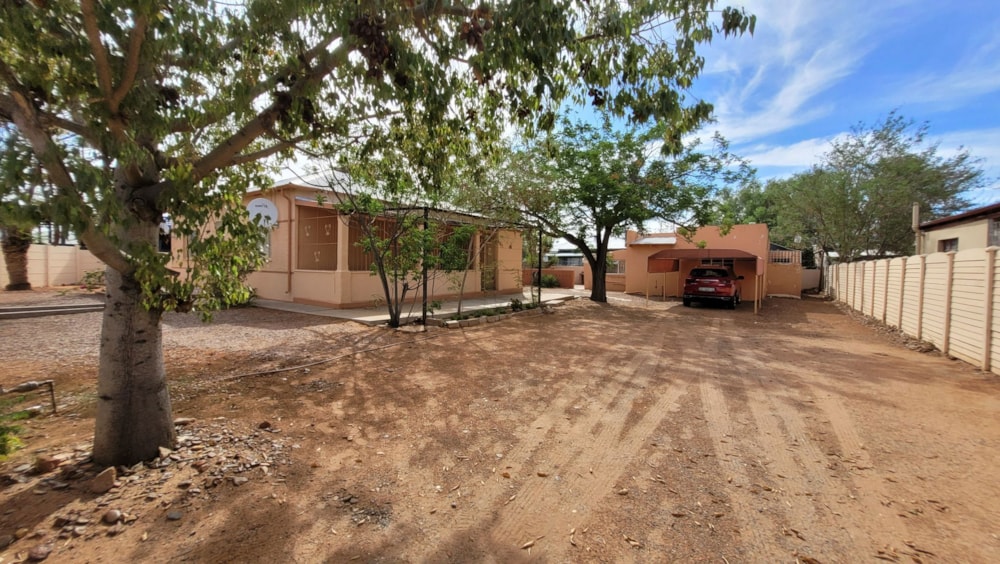 Residential complex for sale in Die Rand - 1NA1651004