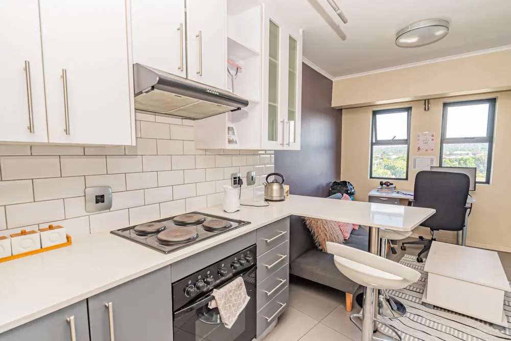 Bachelor apartment for sale in Hatfield - PT1645745 Bachelor apartment for sale in Hatfield - PT1645745