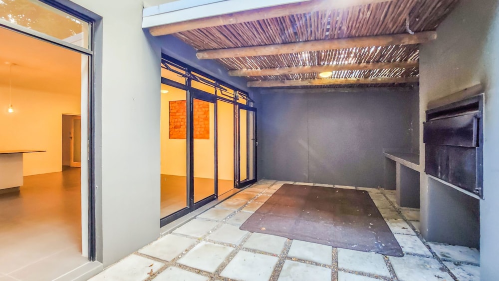 Townhouse to rent in Paarl Central - TKL1645640