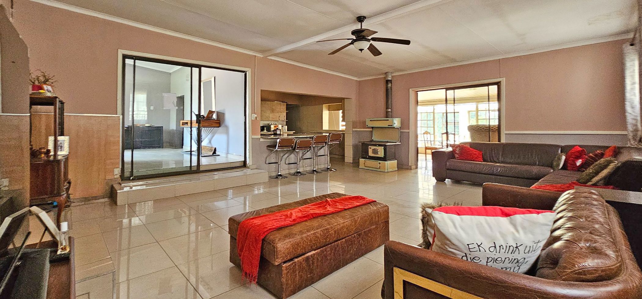 House for sale in Rothdene - 1VT1649713