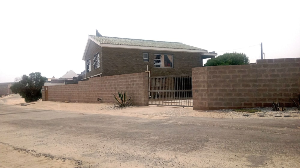 House for sale in Port Nolloth - 1NA1689797