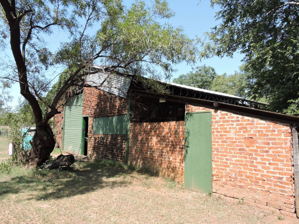Smallholding for sale in Zeerust - 1RU1649074